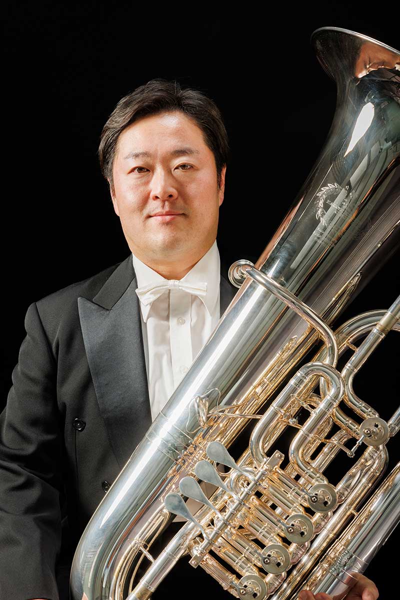 テューバ 横田 和宏 アーティスト写真